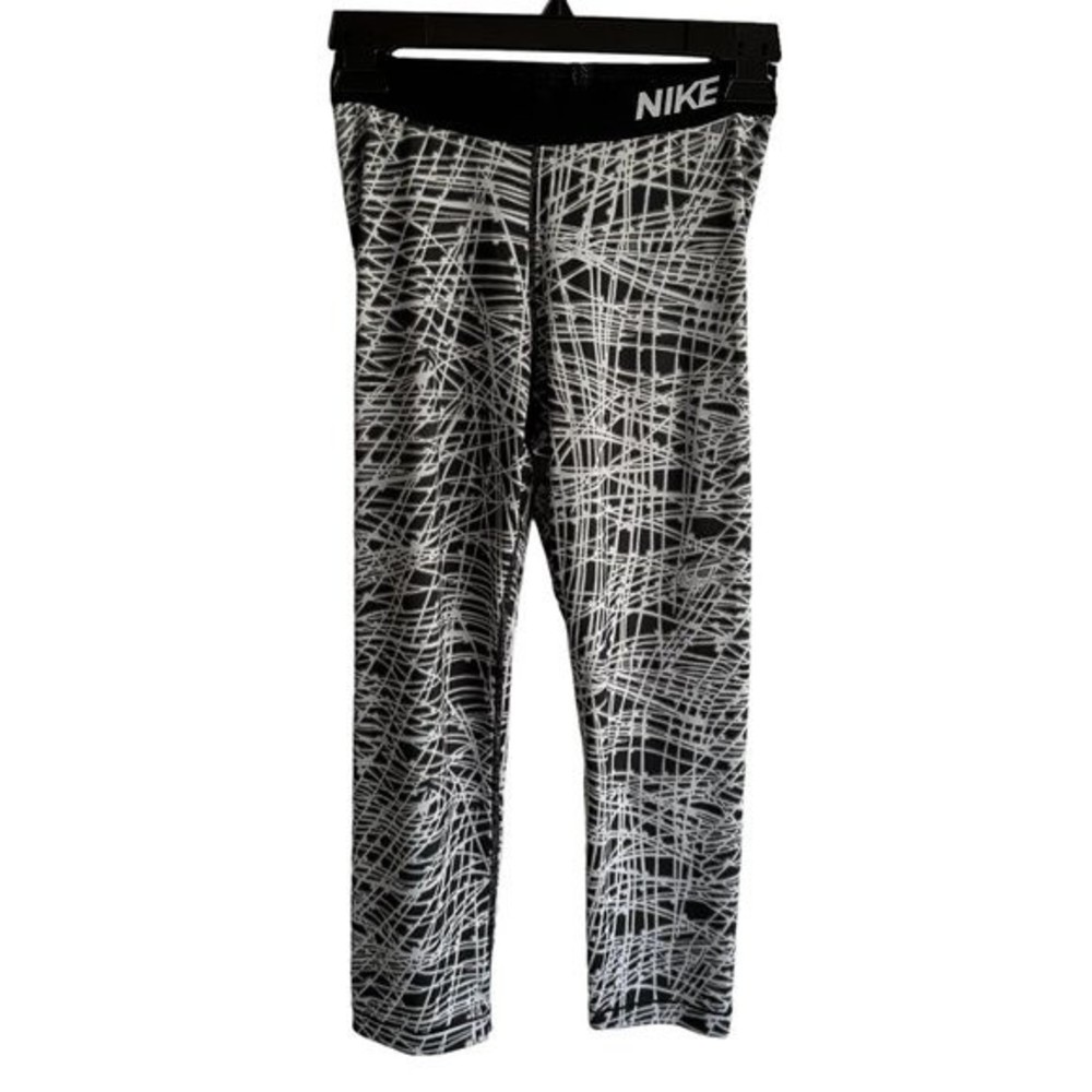 NIKE PRO Dri-Fit Black and Gray Ladies Athletic Capri Leggings, S